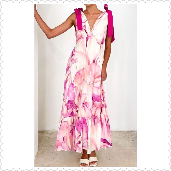 Pink Floral Maxi Dress - Picture 5 of 11